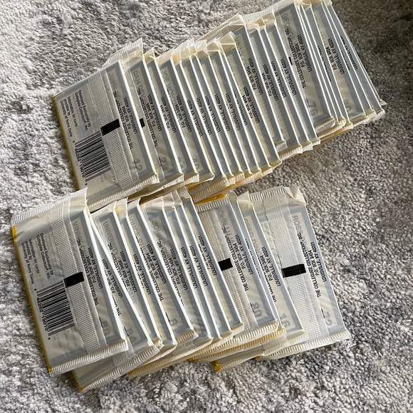 NOTRE DAME COLLECTOR'S CARDS - Picture 3 of 4